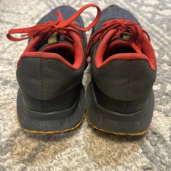 New balance men’s Nitrel Dynasoft shoe size 9 GUC - Picture 3 of 5